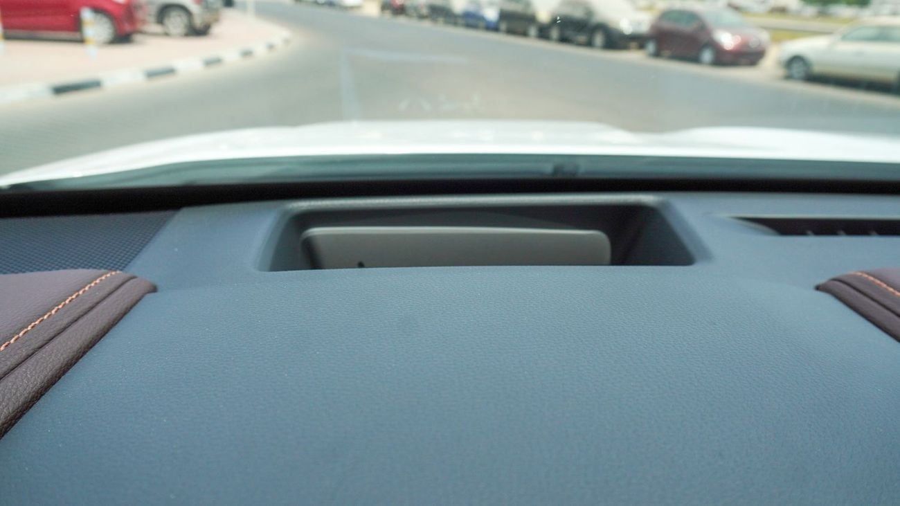 Toyota Highlander Toyota Highlander 2.5L Hybrid Electric 4WD Ultimate Edition 7-Seater - HUD - 2025