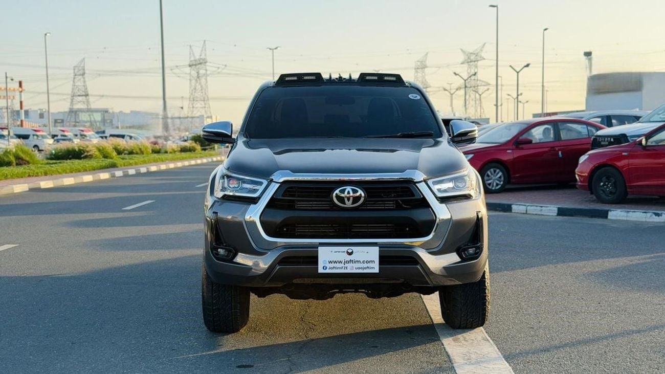 تويوتا هيلوكس 2019 | 2.8L DIESEL ENGINE | AT | RHD | PREMIUM BLACK LEATHER SEATS | ROOF MOUNTED LED LIGHTS | ROLL