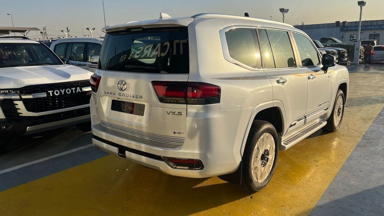 تويوتا لاند كروزر TOYOTA LAND CRUISER VXS 3.5TWIN TURBO HYBRID 2025 BRAND NEW