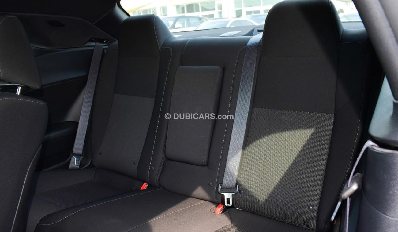 Dodge Challenger SRT 6.4L V8