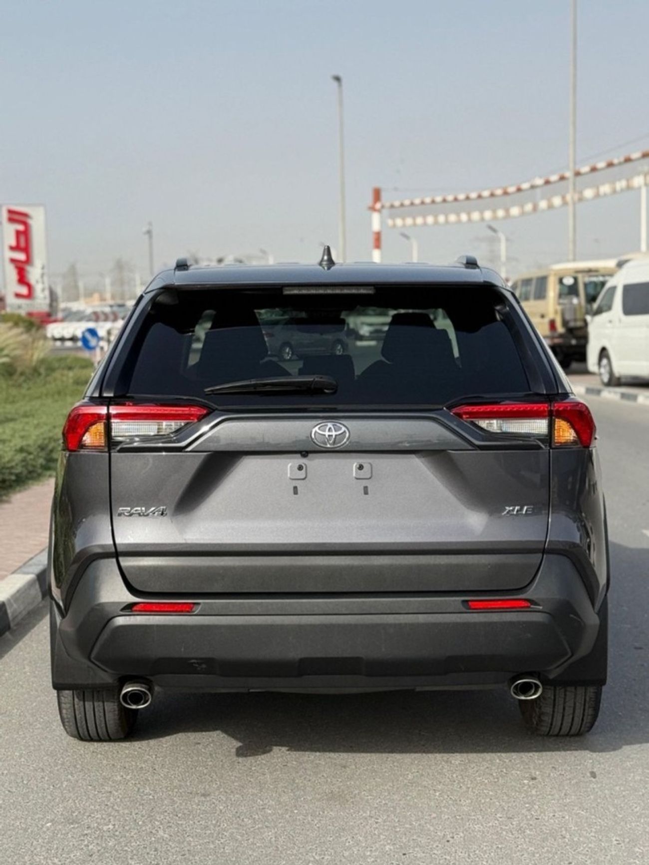 تويوتا راف ٤ XLE 2.5 leather seats, push start