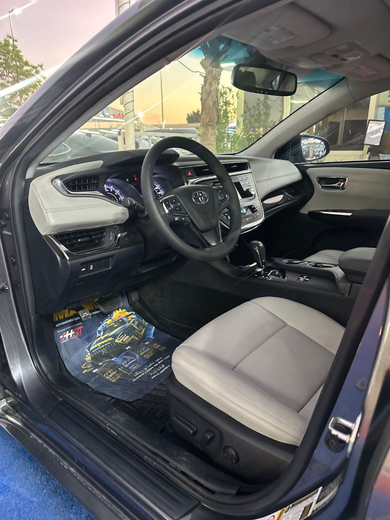 Toyota Avalon XLE 3.5L
