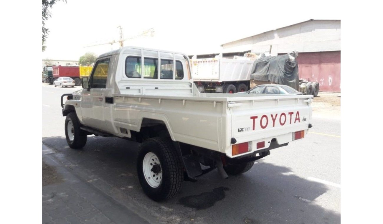 تويوتا لاند كروزر بيك آب Land Cruiser Pickup  Single Cabin (Stock no PM 617 )