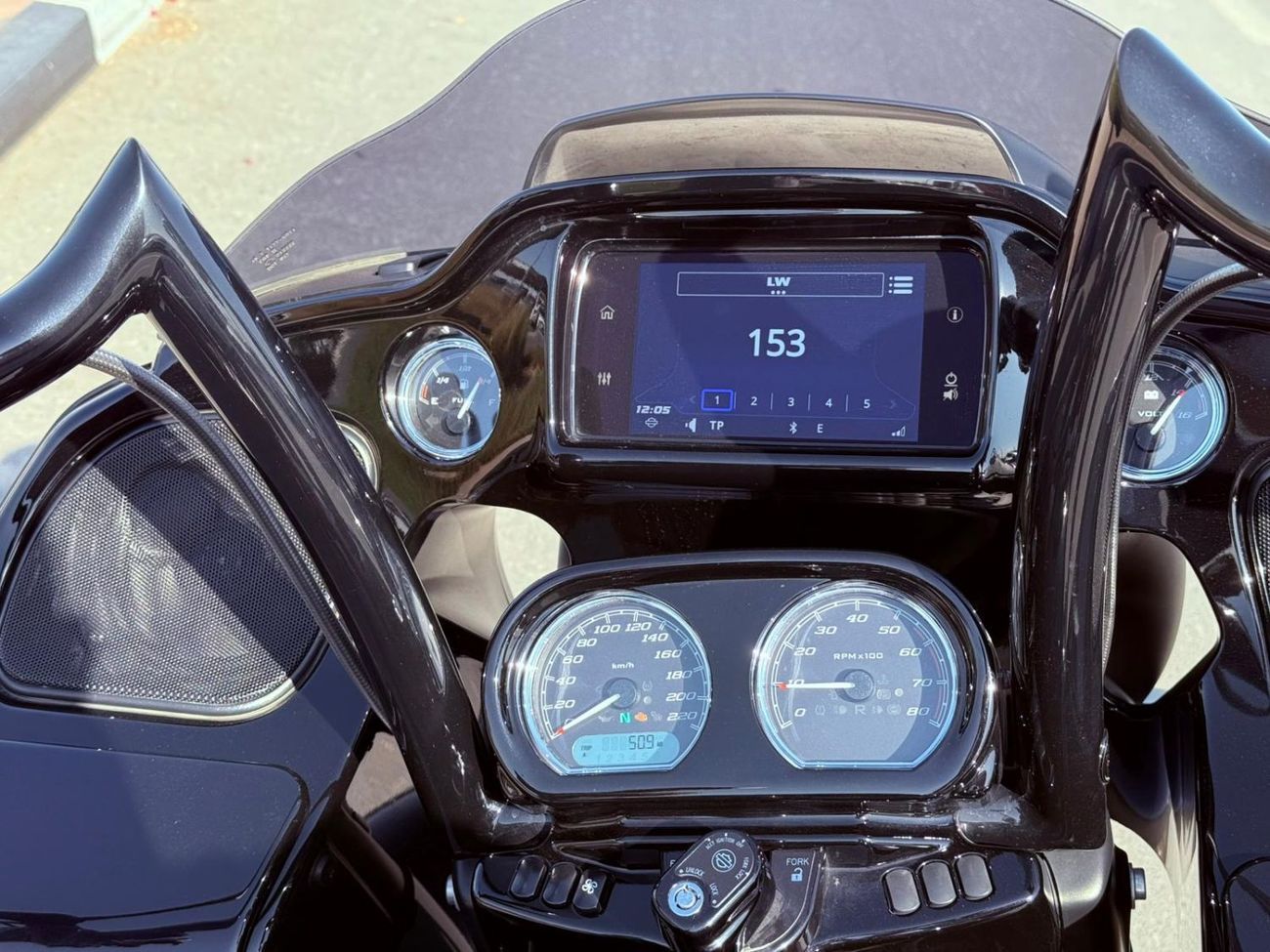 هارلي ديفيدسون Road Glide 2022 HARLEY DAVIDSON ROAD GLIDE (ENGINE 2.0)  17,745 Miles