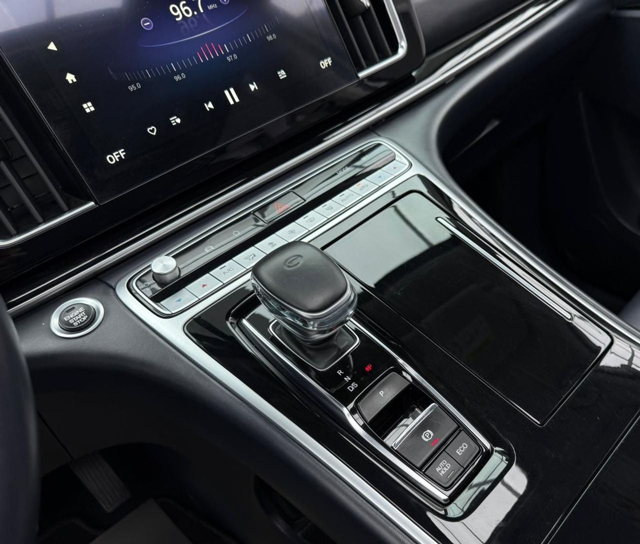 GAC GN8 2023 GAC GN8 390T, Jan/2028 GAC Warranty, GAC Full Service History, GCC