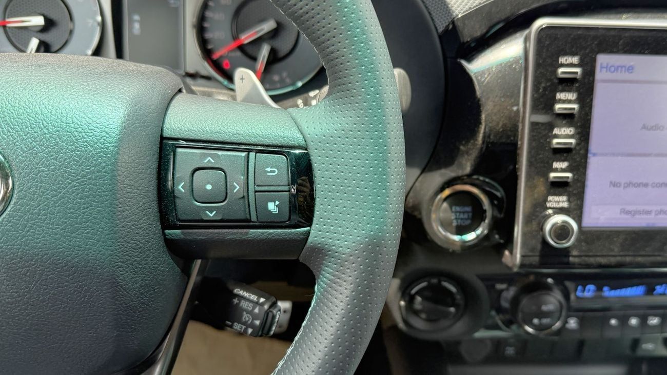 تويوتا هيلوكس Toyota Hilux GR 4.0L Petrol 2025YM