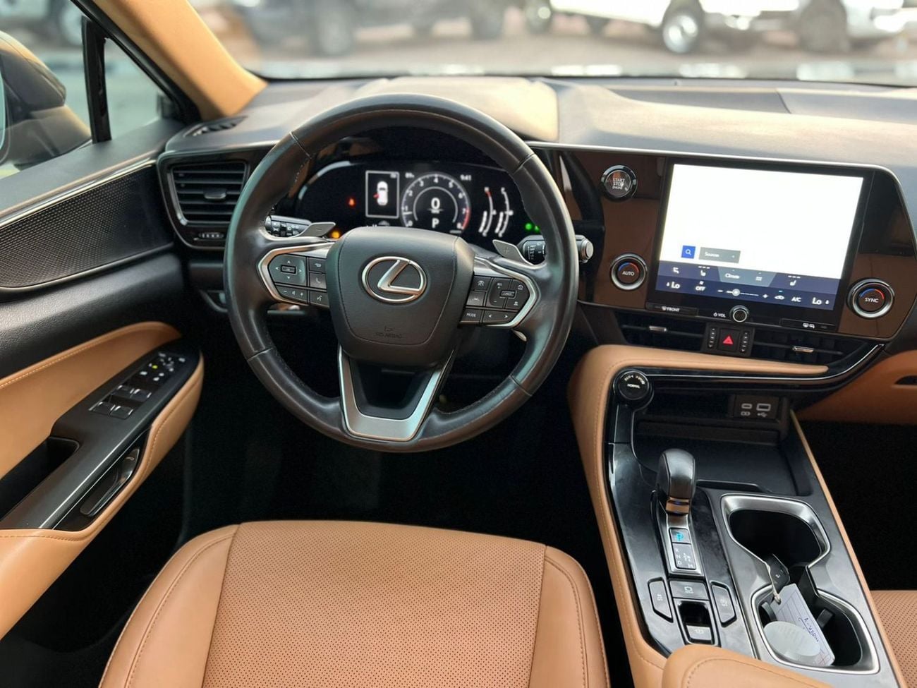 Lexus NX250 PREMIUM (NON GCC) 2024 Lexus NX250 MidOption 2.5L V4 FWD- Rear Camera & Sensor - Leather Seat - Auto Trunk