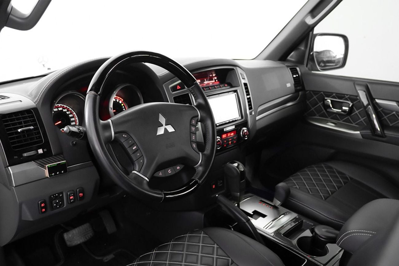 ميتسوبيشي باجيرو Signature Edition 3.8 L