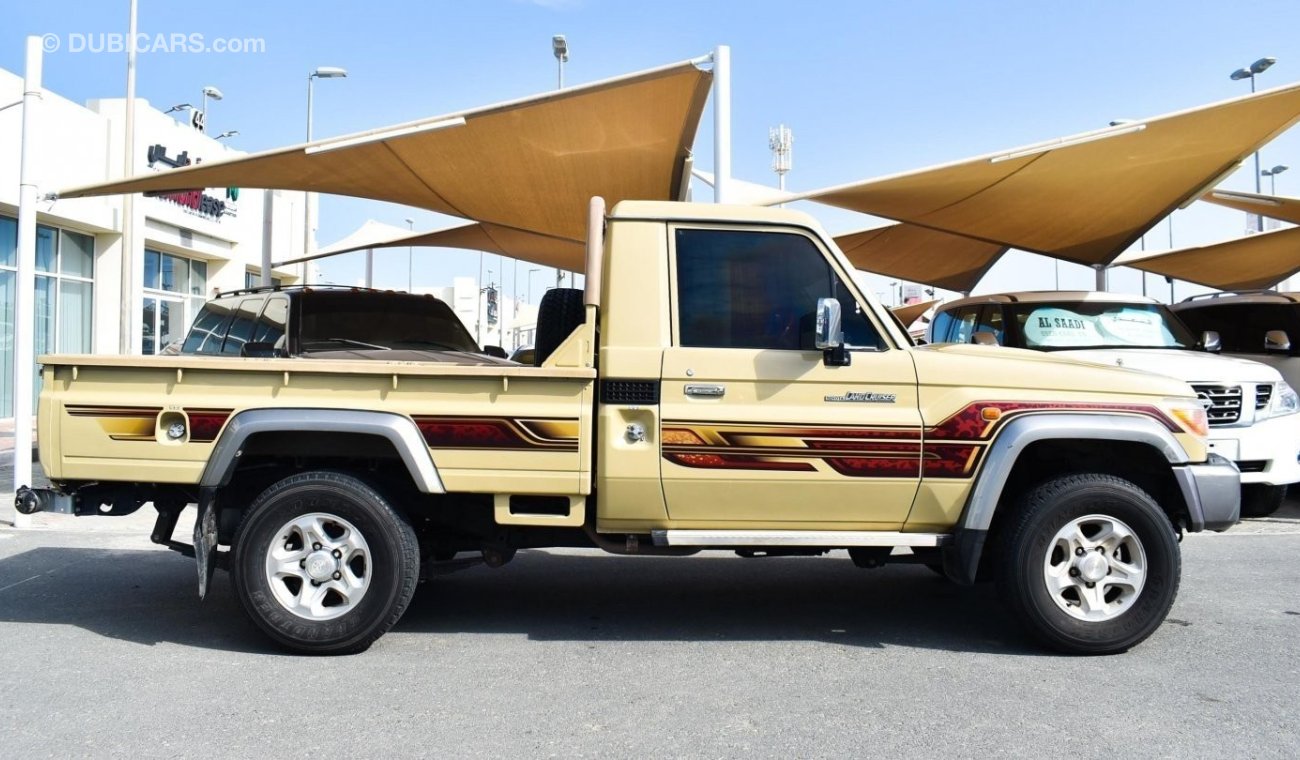 Toyota Land Cruiser Pick Up LX