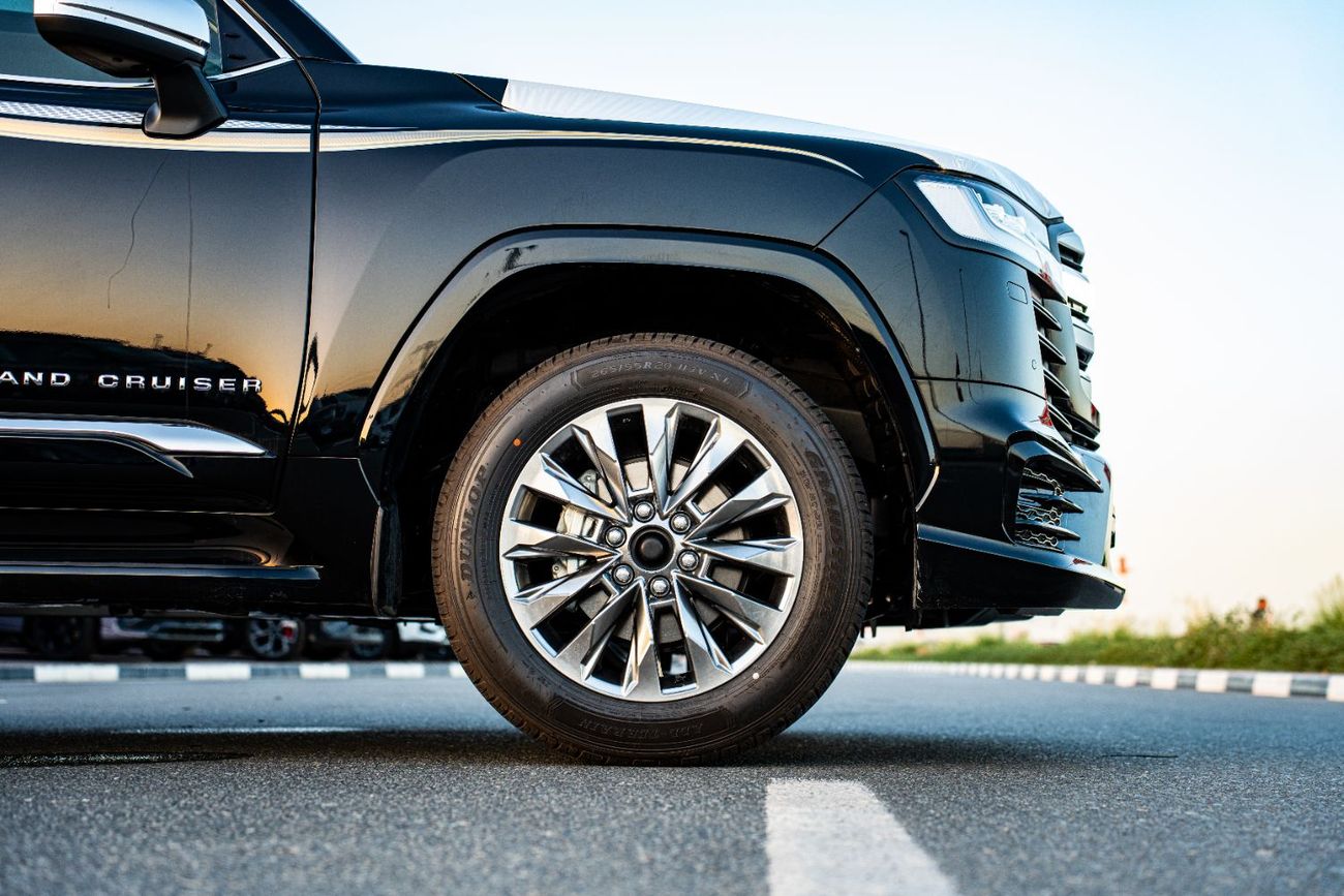 تويوتا لاند كروزر 2026 Toyota Land Cruiser LC300 VX  4.0L V6 petrol full-option