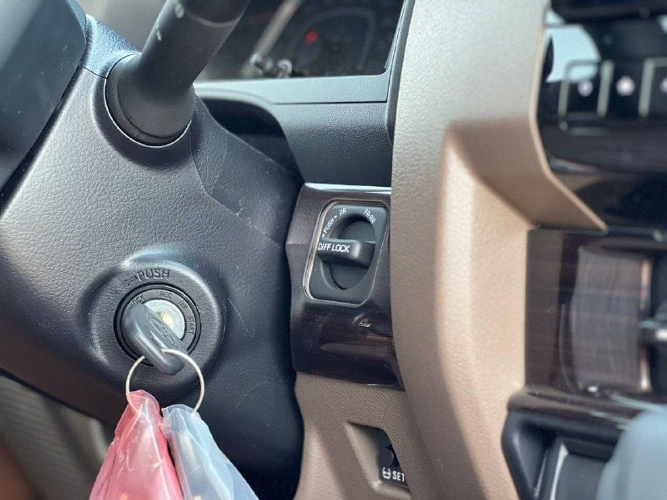 تويوتا لاند كروزر 70 LC76 2.8L TURBO DSL A/T // 2025 // FULL OPTION WITH RADAR , DIFF LOCK , DVD & BACK CAMERA // SPECIAL