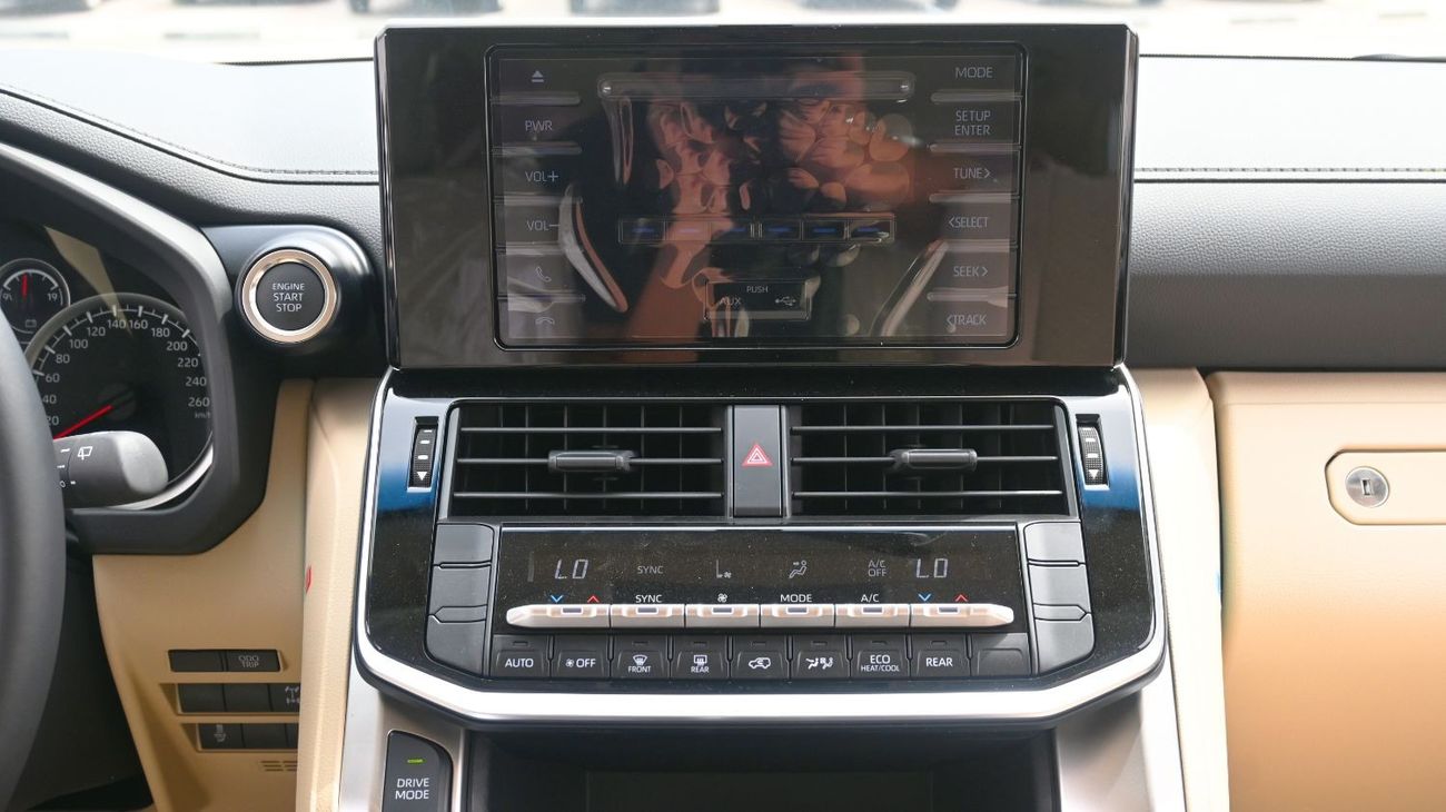 تويوتا لاند كروزر GX 3.3L TOYOTA LAND CRUISER 300 GX DIESEL 3.3L 2024