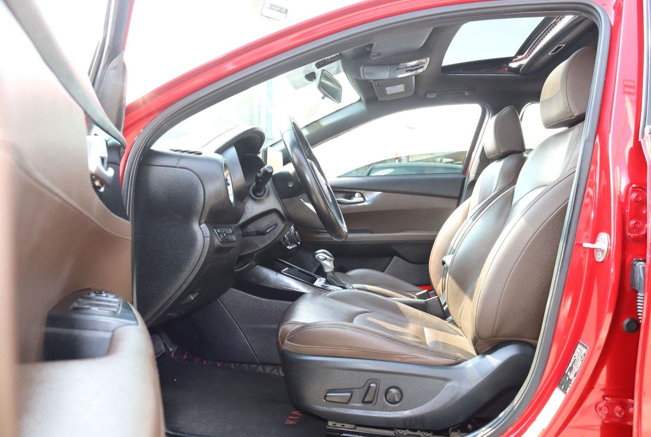 كيا سيراتو كيا سيراتو 2020  خليجى فل أوبشن  بحاله ممتازه ممشى 97000 كم بمحرك 1.6L- بسعر 38000 درهم