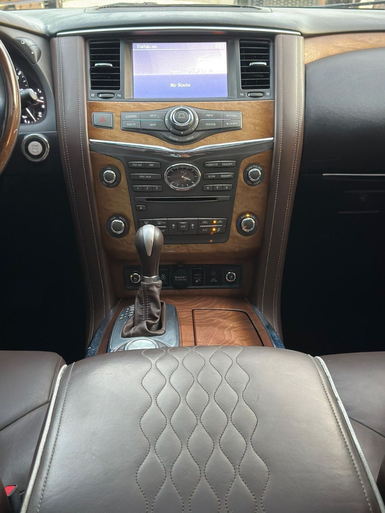 Infiniti QX80