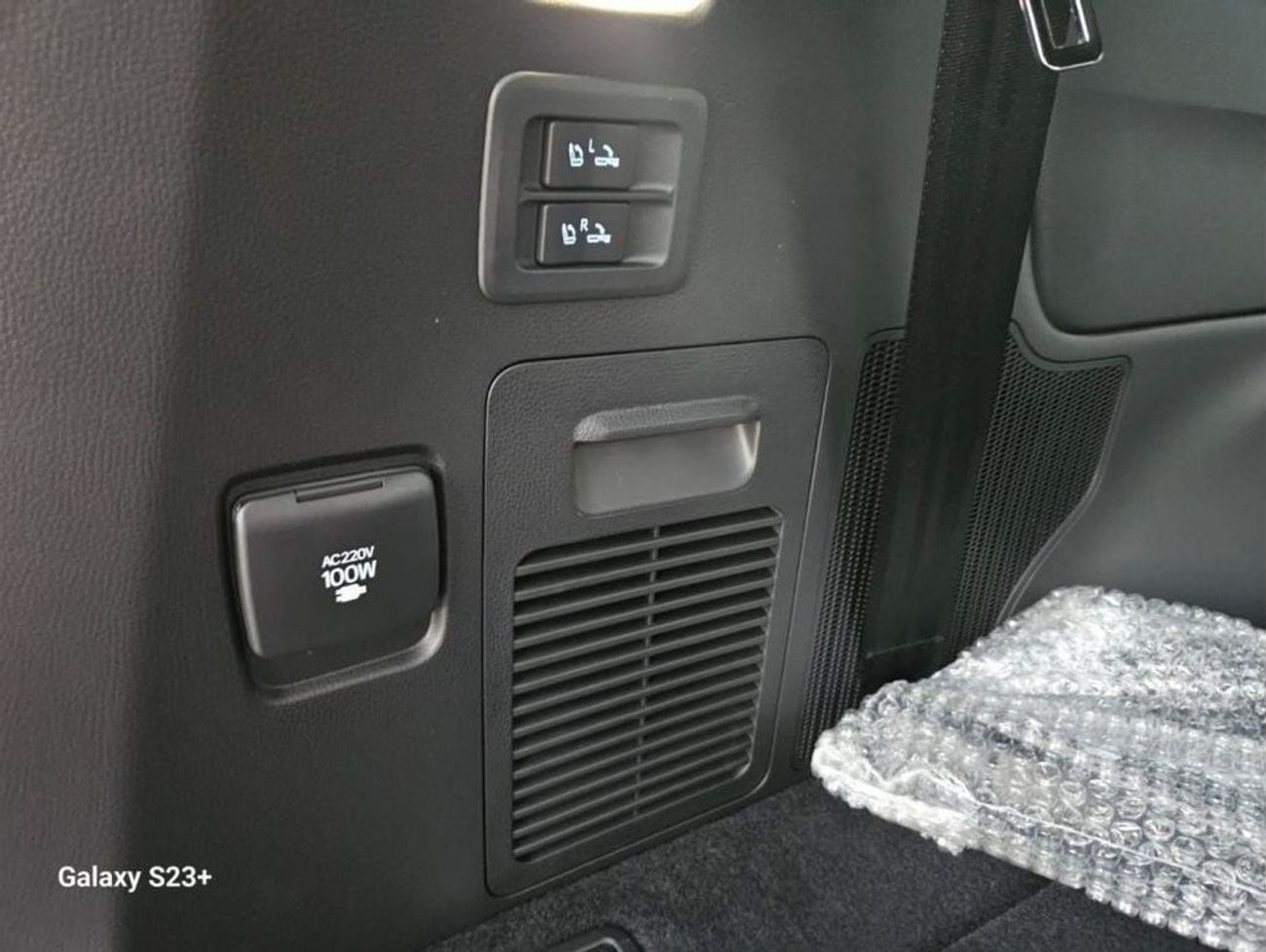 Toyota Land Cruiser TOYOTA LAND CRUISER 3.5L ZX 7 SEATER PETROL