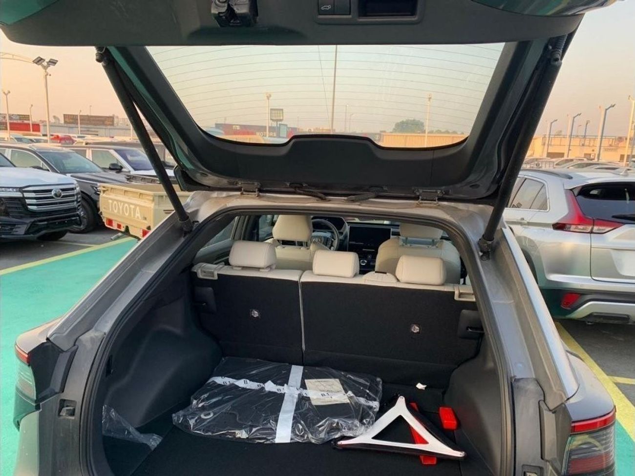 تويوتا bZ4X 2023 TOYOTA BZ4X ELECTRIC CAR 2WD FULL OPTION AUTOMATIC ZERO KM