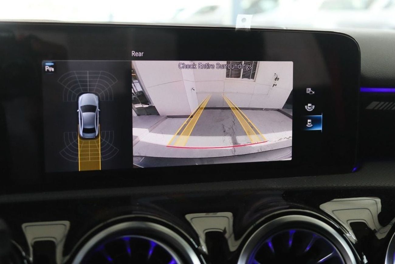 Mercedes-Benz A 45 AMG Mercedes-Benz A 35 AMG 2023