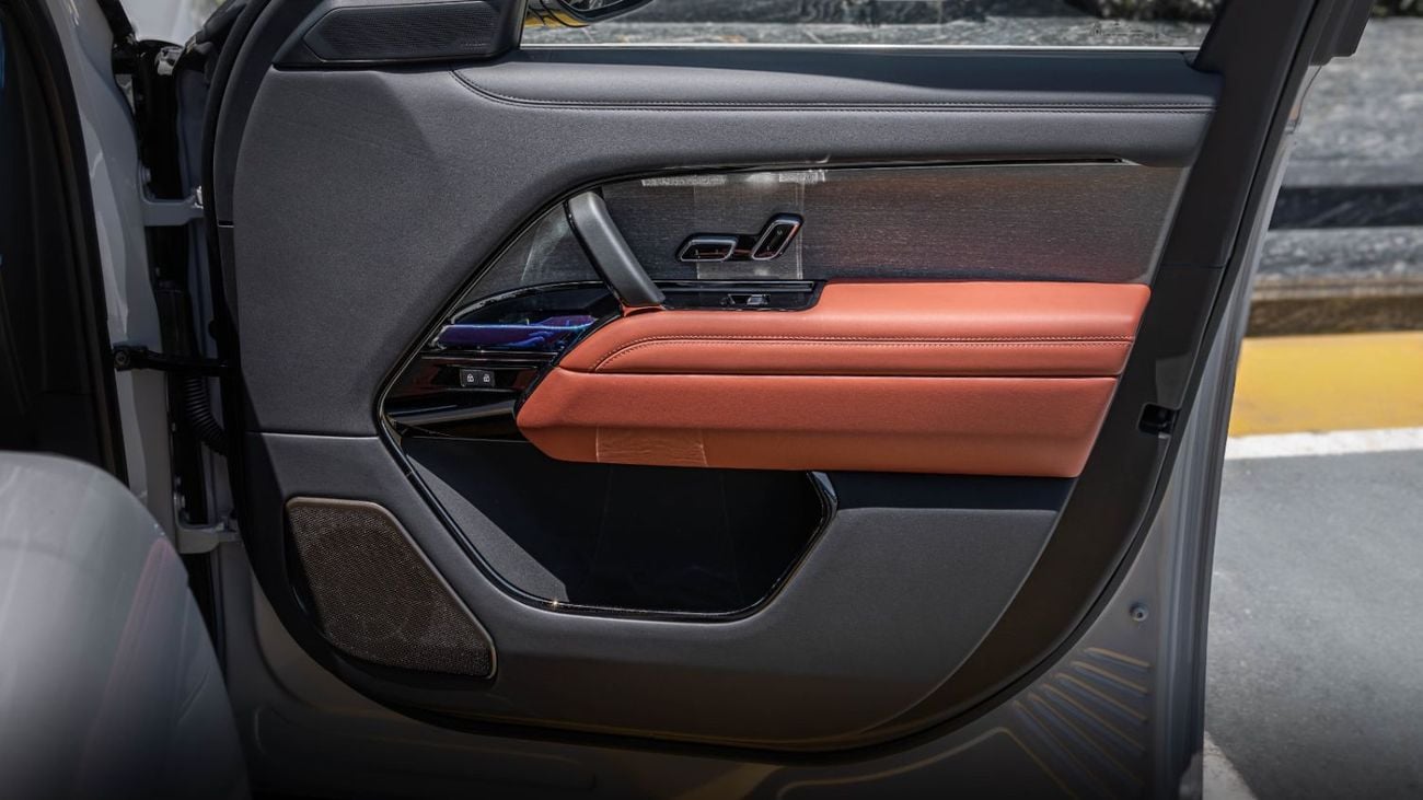 لاند روفر رينج روفر Range Rover SV P615 SWB 2026
