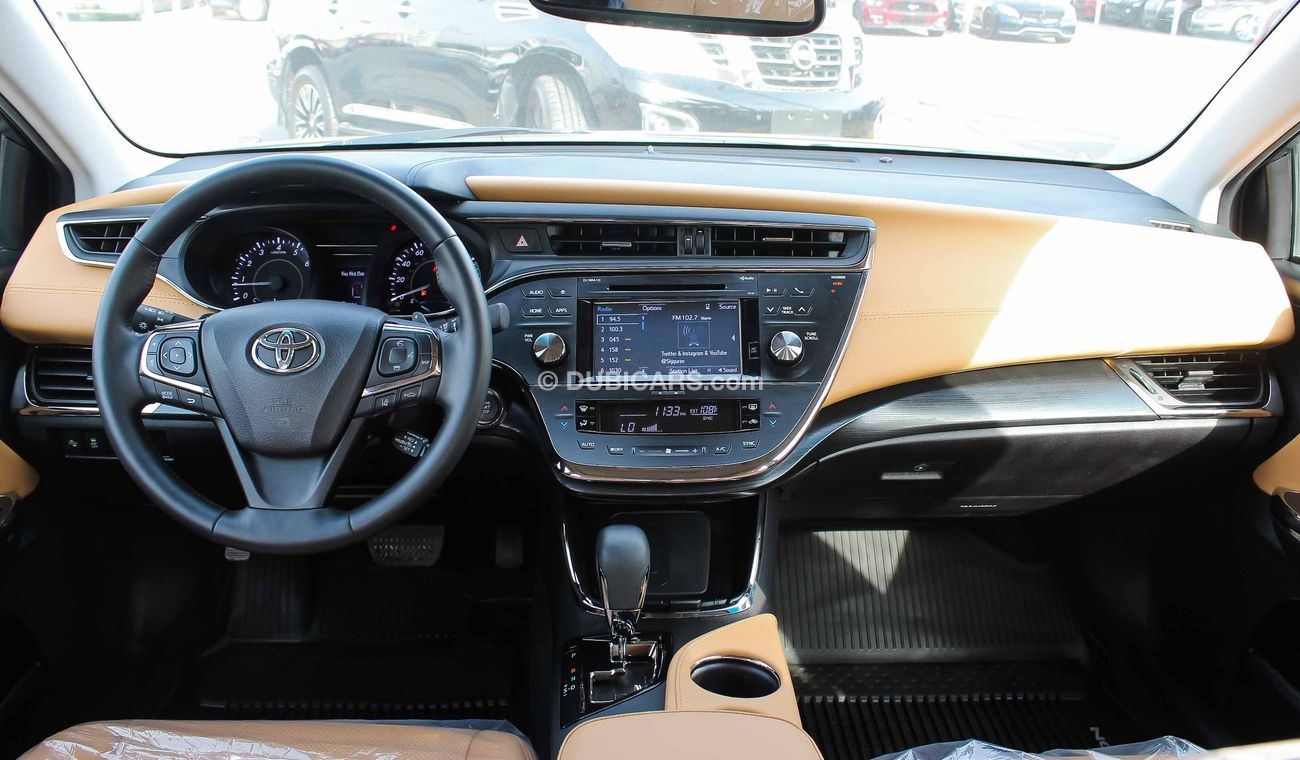 تويوتا افالون Touring