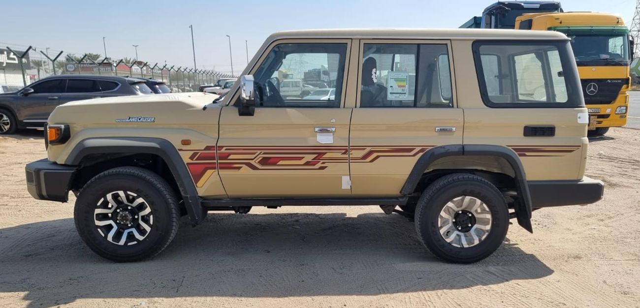 Toyota Land Cruiser 70 LX76 V6 4.0L PETROL A/T FULL OPTION 2024YM