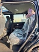 Toyota Land Cruiser GXR 4.0L PETROL V6 || SUNROOF | LEATHER WITH PWR SEATS | COOL BOX (CODE # GXR4M2)