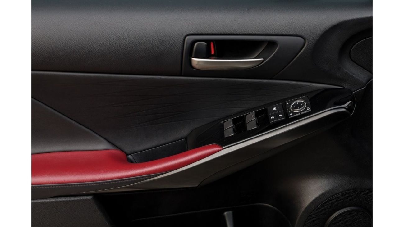 Lexus IS300 Premier Lexus IS300 2021 GCC under Warranty with Flexible Down-Payment/ Flood Free.