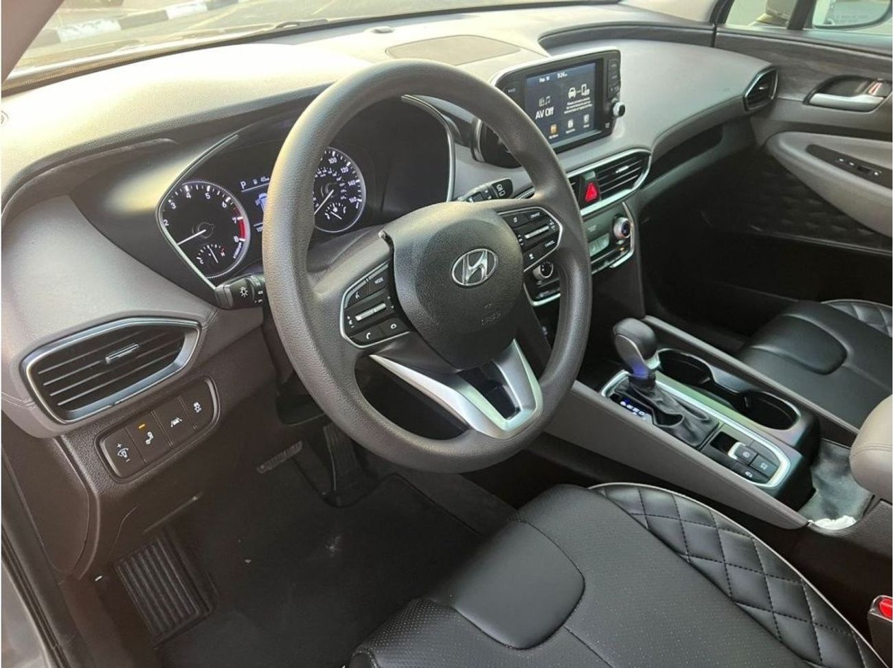 هيونداي سانتا في 2019 HYUNDAI SANTAFE SE -2.4L - V4 -  REAR CAMERA -  PW - LEATHER SEATS - 53000 mileage- VERY CLEAN
