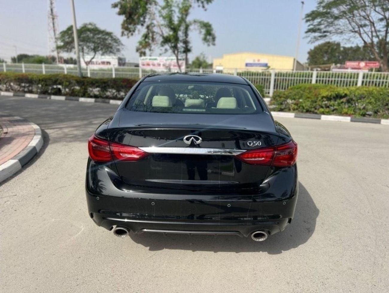 Infiniti Q50 Luxe 3.0L