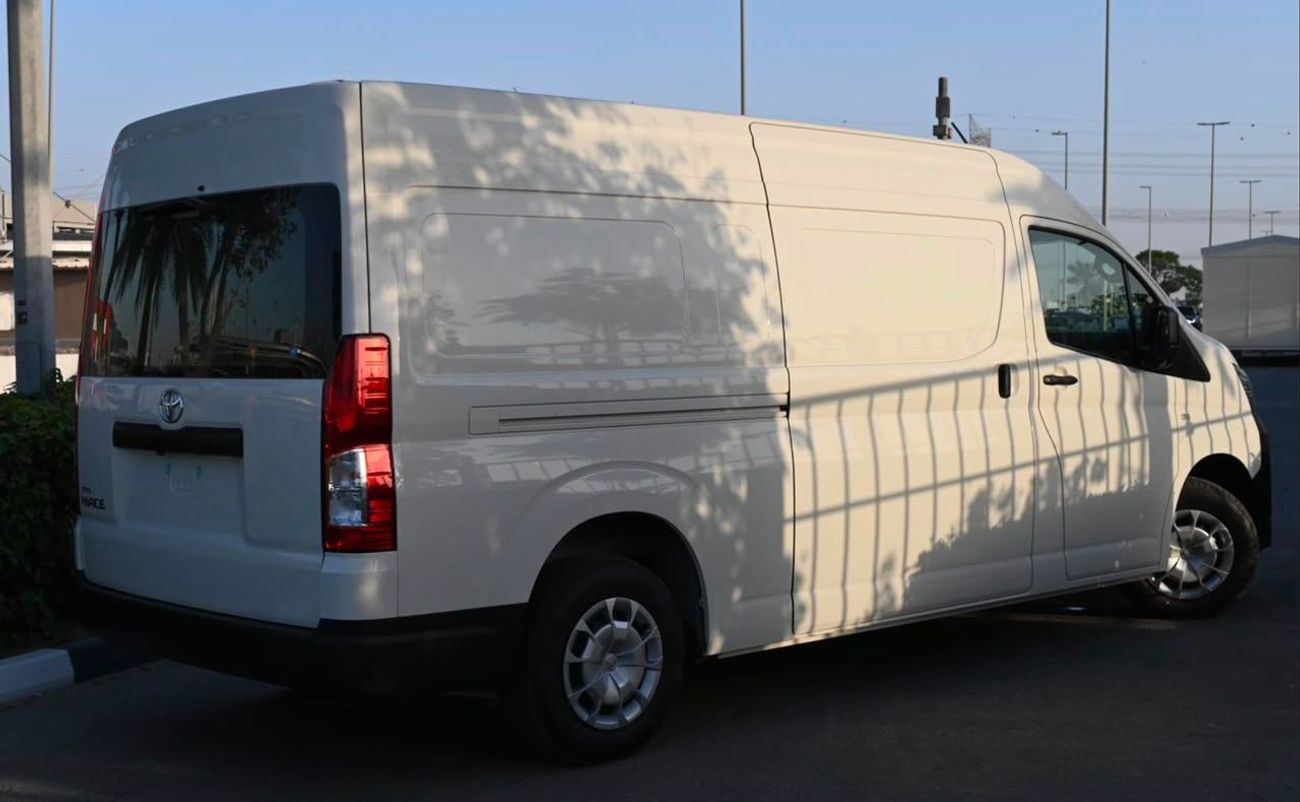 Toyota Hiace DX CARGO