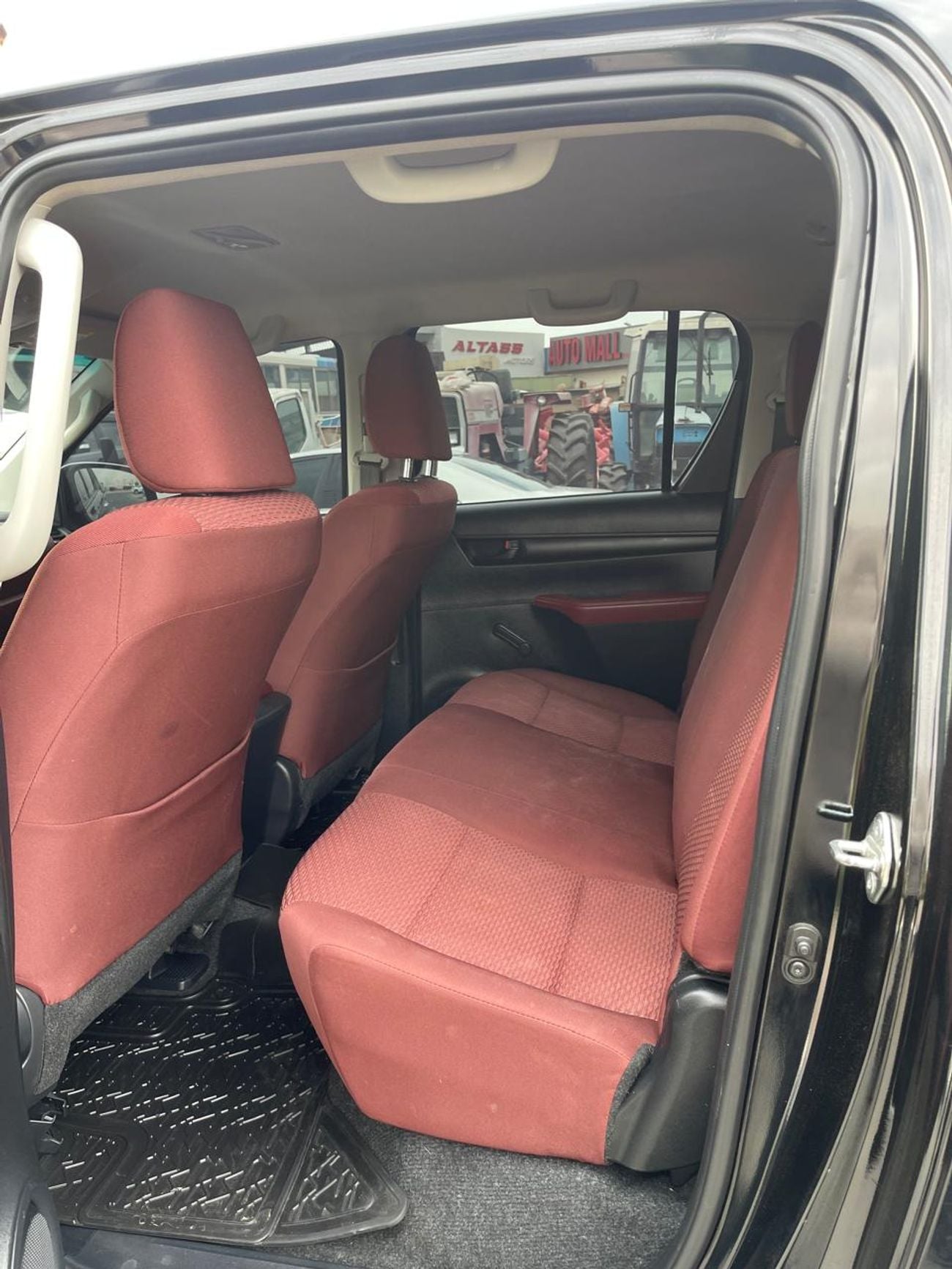 Toyota Hilux Toyota Hilux Pickup ,Left Hand Drive 2022 ,2.7 Liter Only For Export Available