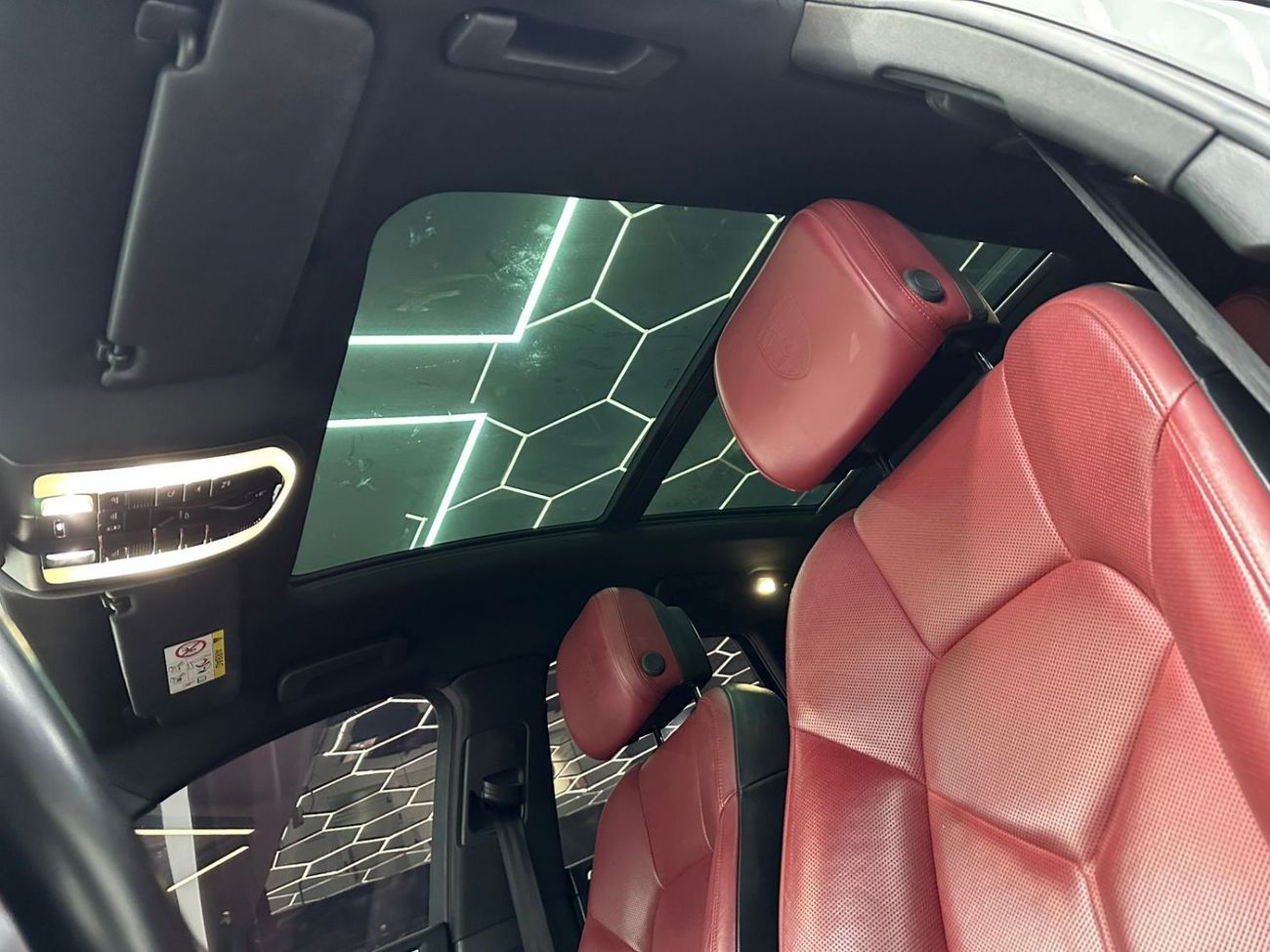 بورش ماكان S 3.0L (340 HP)