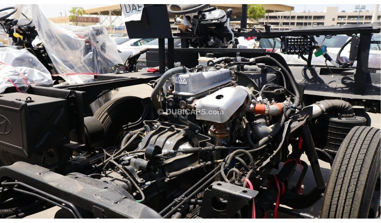 New Hyundai County Bare chassis LWB STD 2020 for sale in Dubai 507995