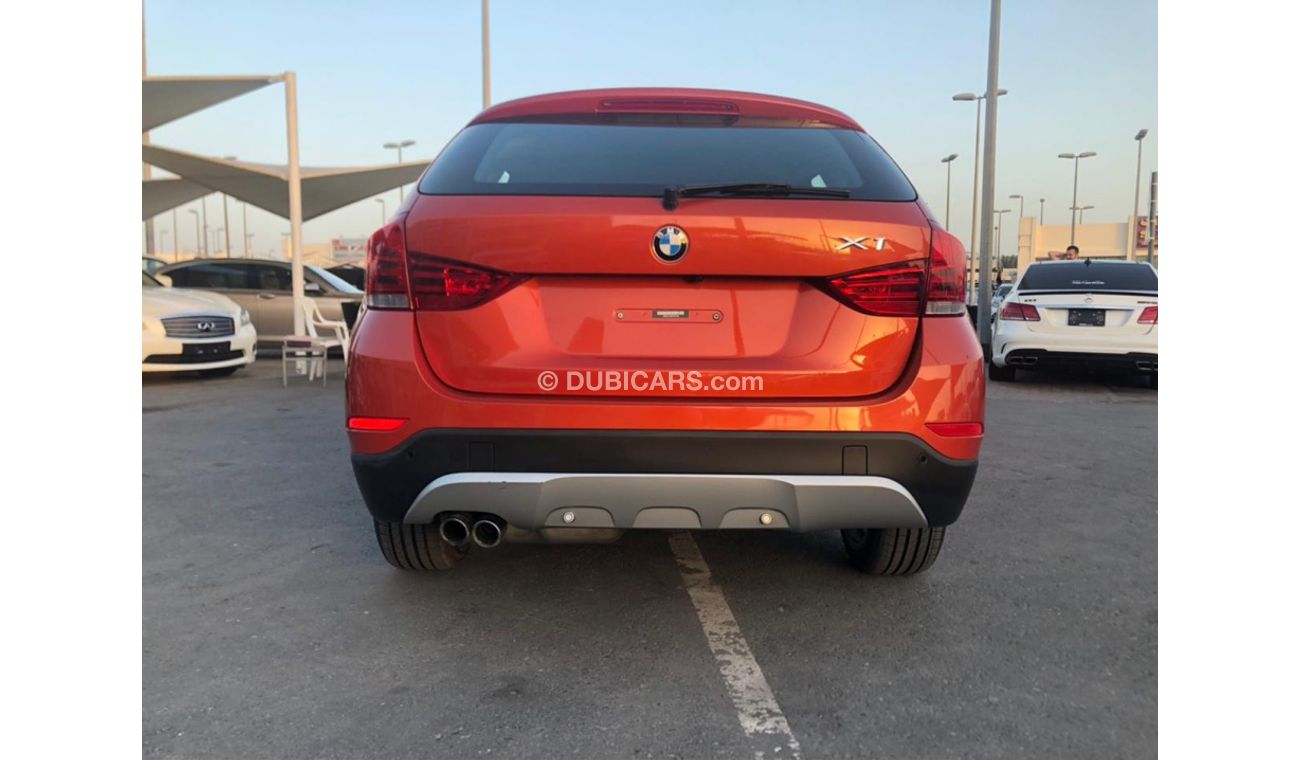 بي أم دبليو X1 موديل 2015 حاله ممتازه من الداخل والخارج فل مواصفات كراسي جلد ومثبت سرعه وتحكم كهربي كامل ونظام صوت