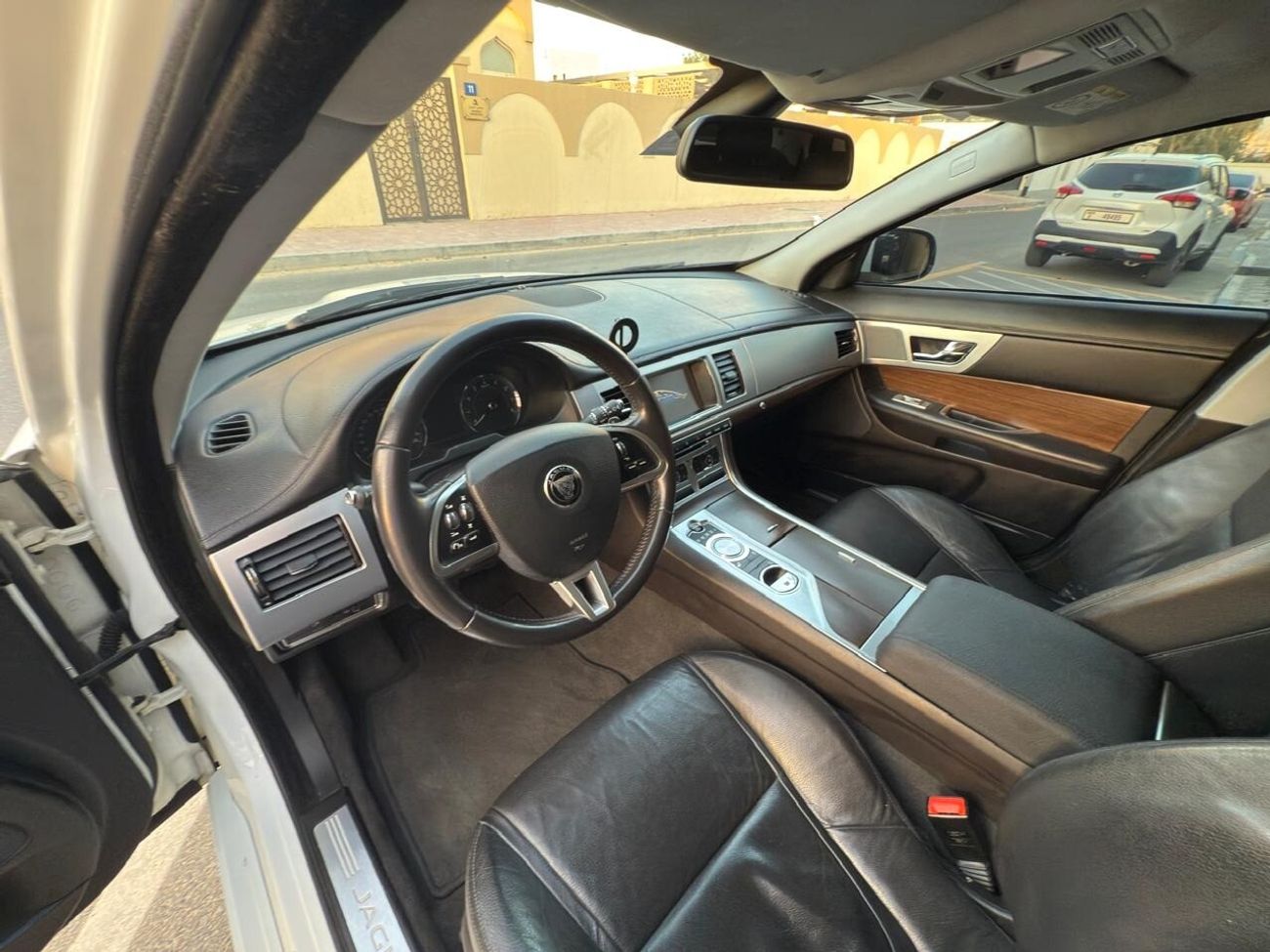 جاكوار XF Premium Luxury 3.0L