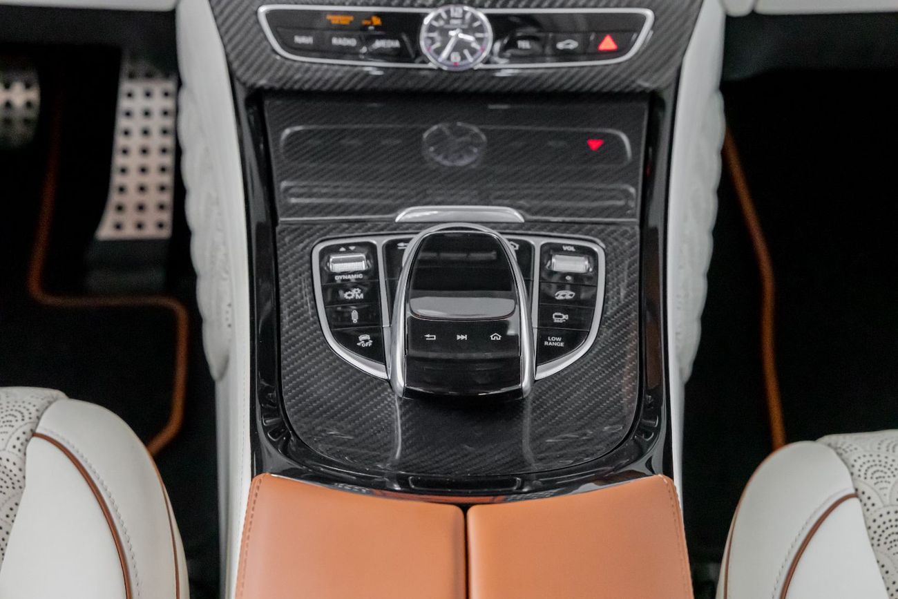 مرسيدس بنز G 63 AMG Mercedes Benz G63 AMG - Carbon Fiber - Fully Loaded - Brabus Kit 800 - 2024