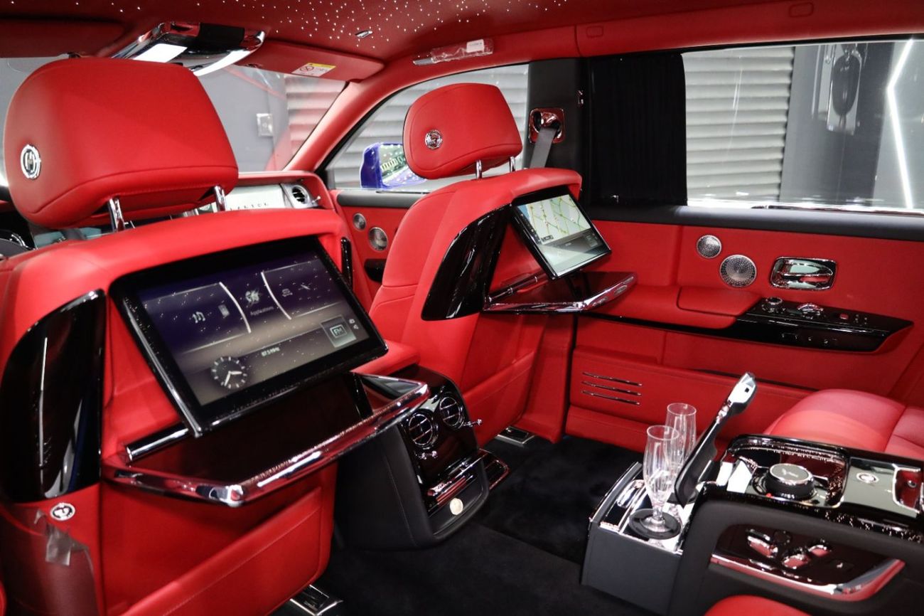 Rolls-Royce Phantom EWB 6.8L 2024 Phantom EWB, BRAND NEW,Bespoke Audio,Rear Entertainment,Rear Curtains,Dealer Warranty 