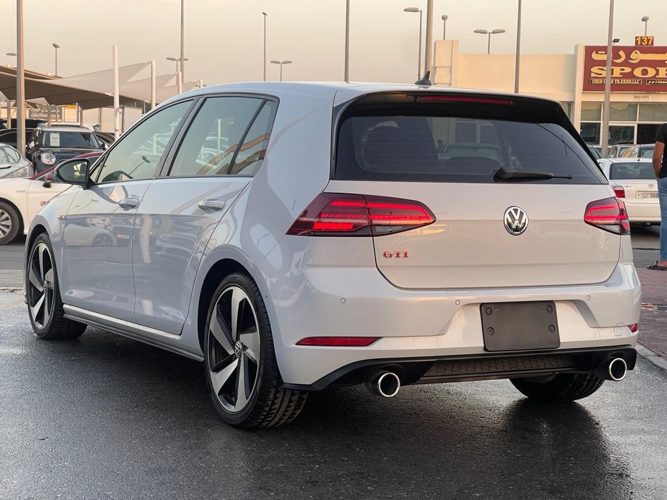 Volkswagen Golf GTI P1 Volkswagen Golf GTi _GCC_2019_Excellent Condition _Full option