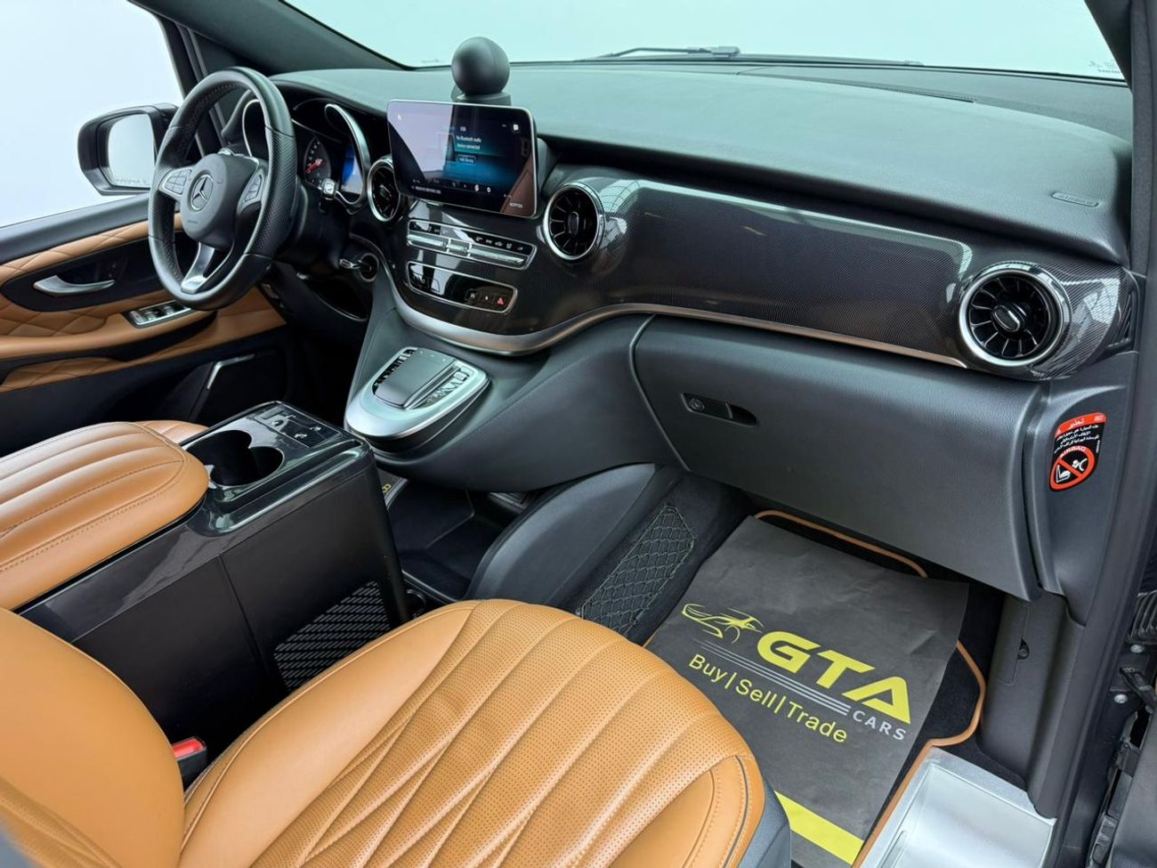 Mercedes-Benz V 250 2023 Mercedes-Benz V250 Line Conversion, 1 Year Warranty Unlimited KM, Full Service History, GCC