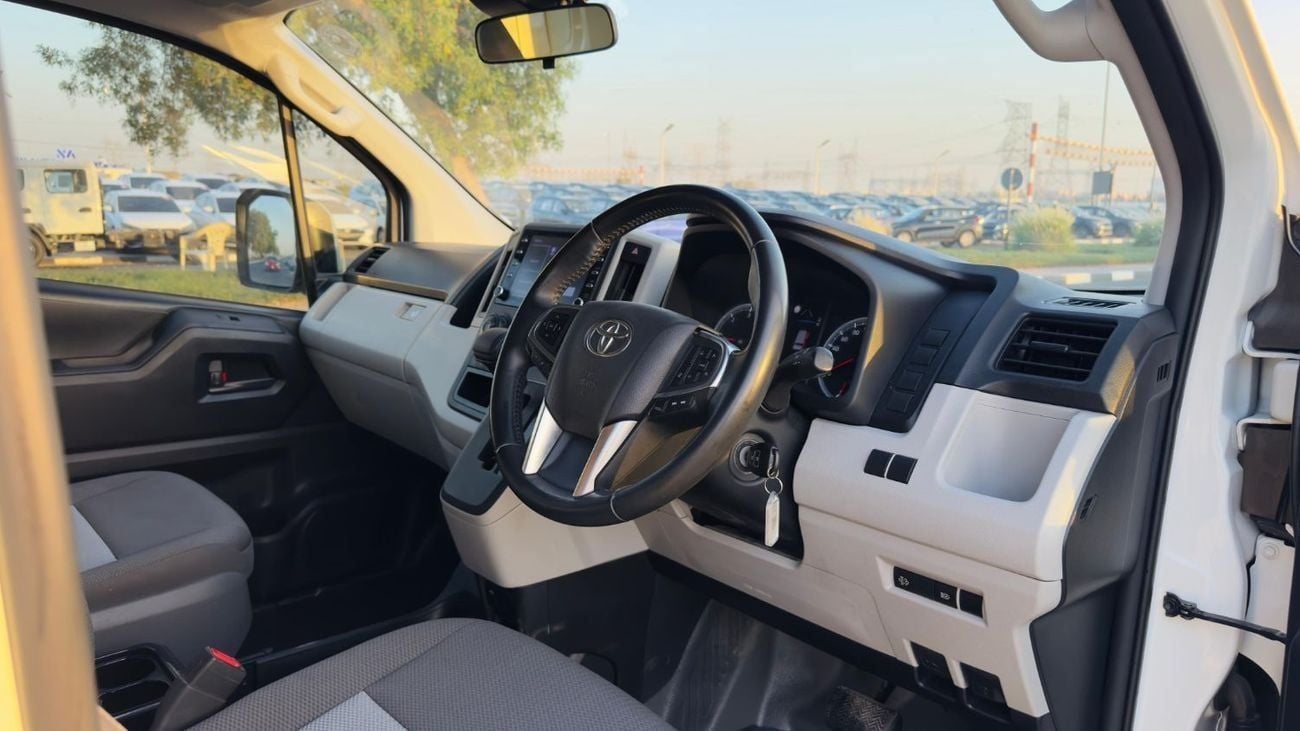 Toyota Hiace GOOD CONDITION | 2.8L DIESEL ENGINE | 2021 | RHD | AUTOMATIC TRANSMISSION | REAR VIEW CAMERA | PARKI