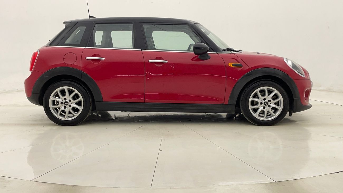 ميني كوبر STD 1.5 | بدون دفعة مقدمة | اختبار القيادة في المنزل