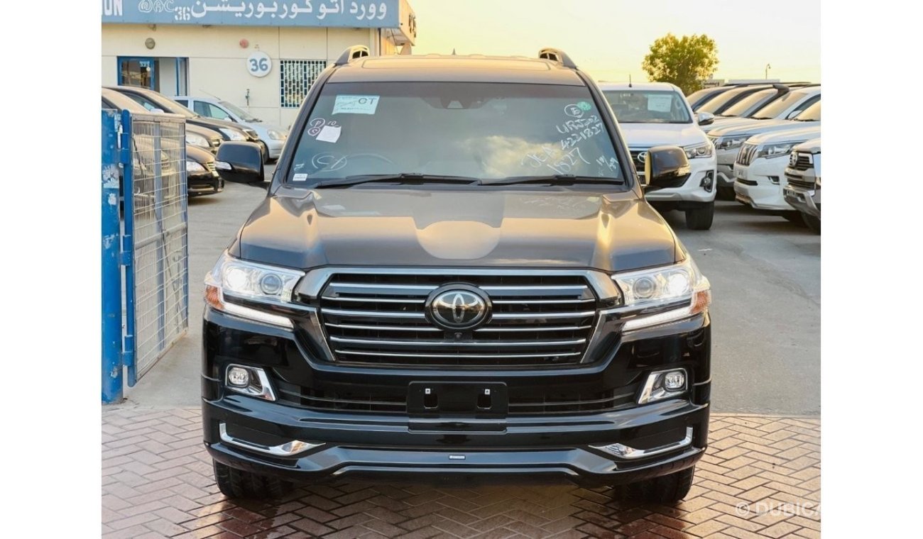 تويوتا لاند كروزر Toyota Landcruiser Zx RHD Petrol Engine model 2020