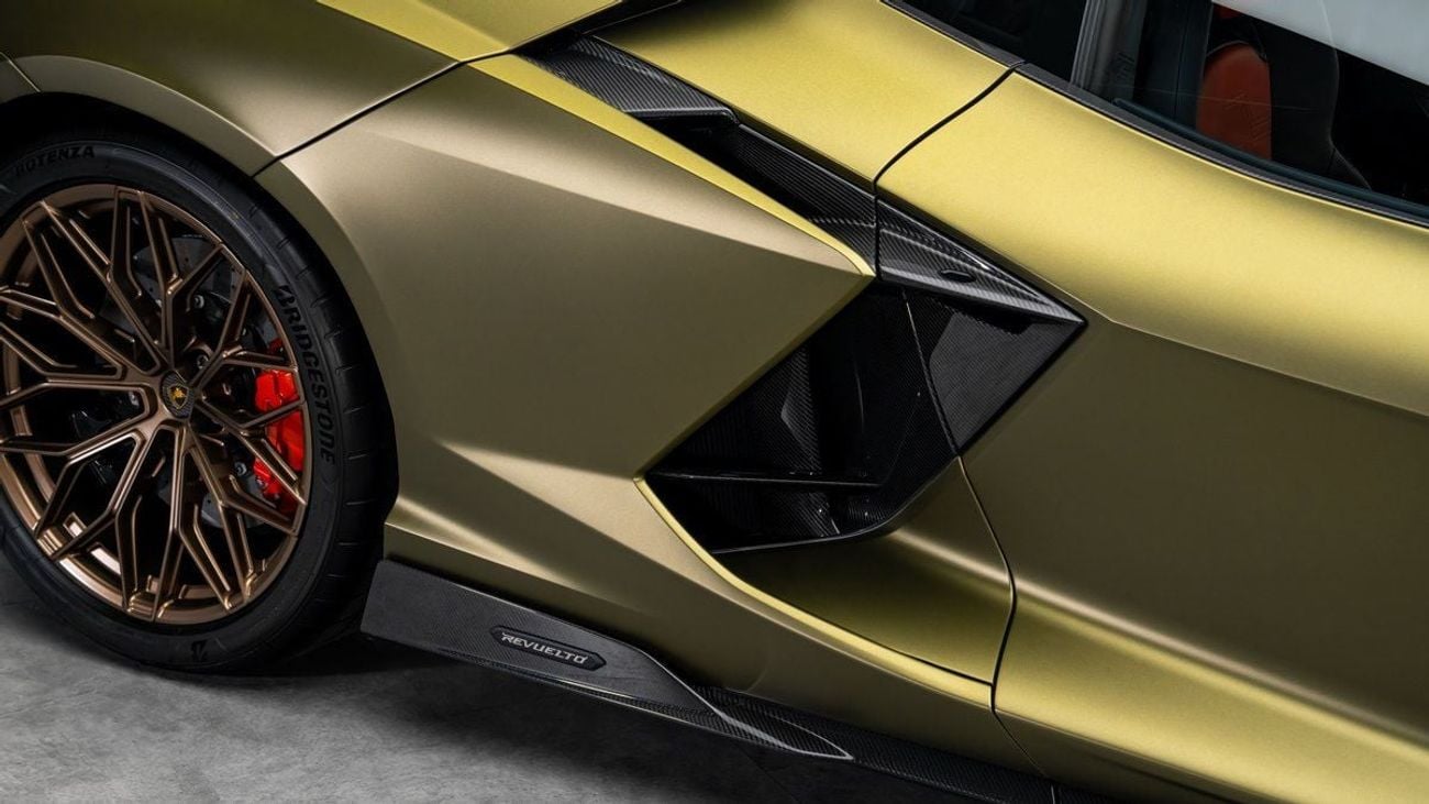 Lamborghini Revuelto - 2025 - GCC - Under 5 Year Warranty and Service Contract