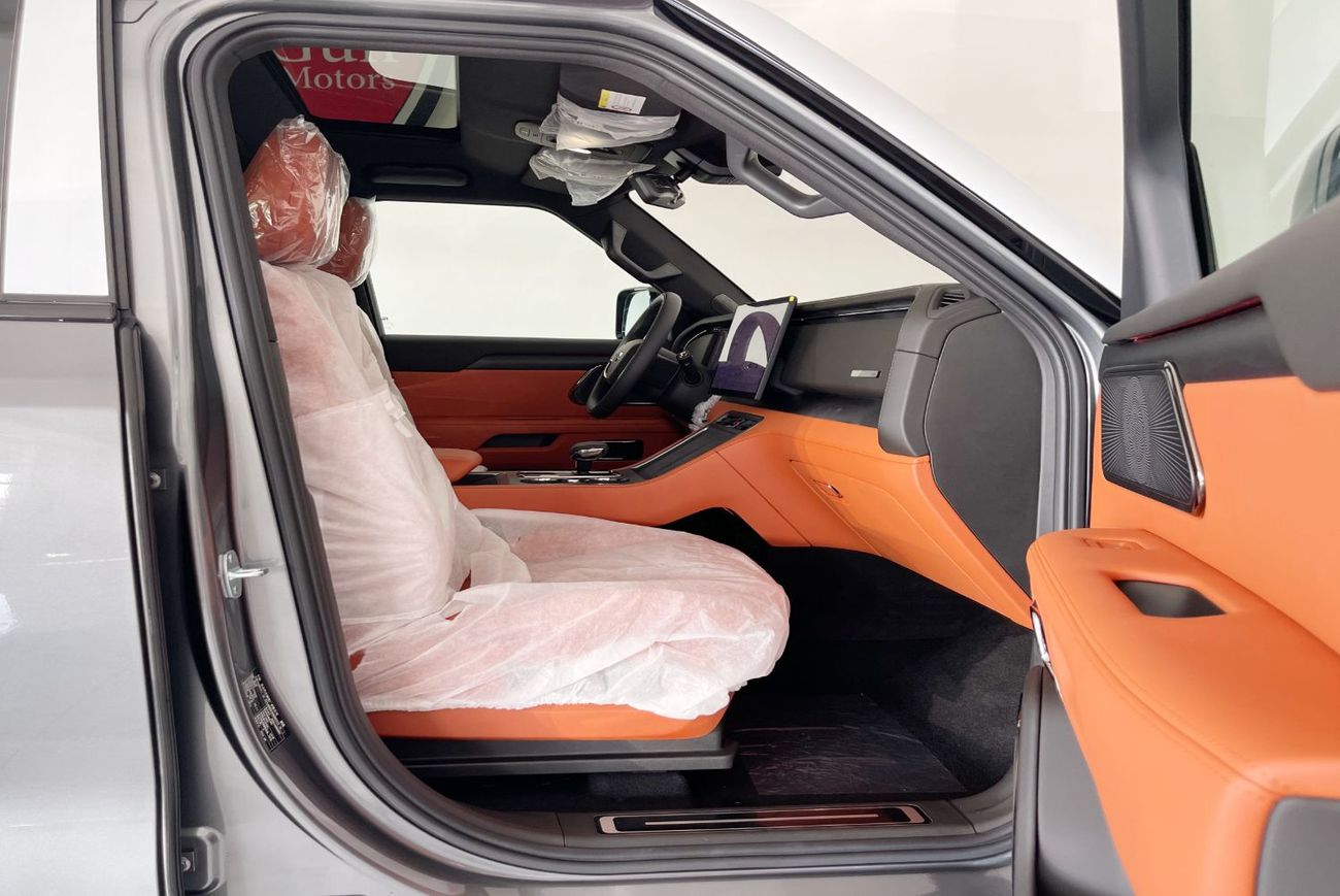 روكس 01 VIP LONG RANGE, 6 - SEATER VIP EDITION WITH  KITCHEN.