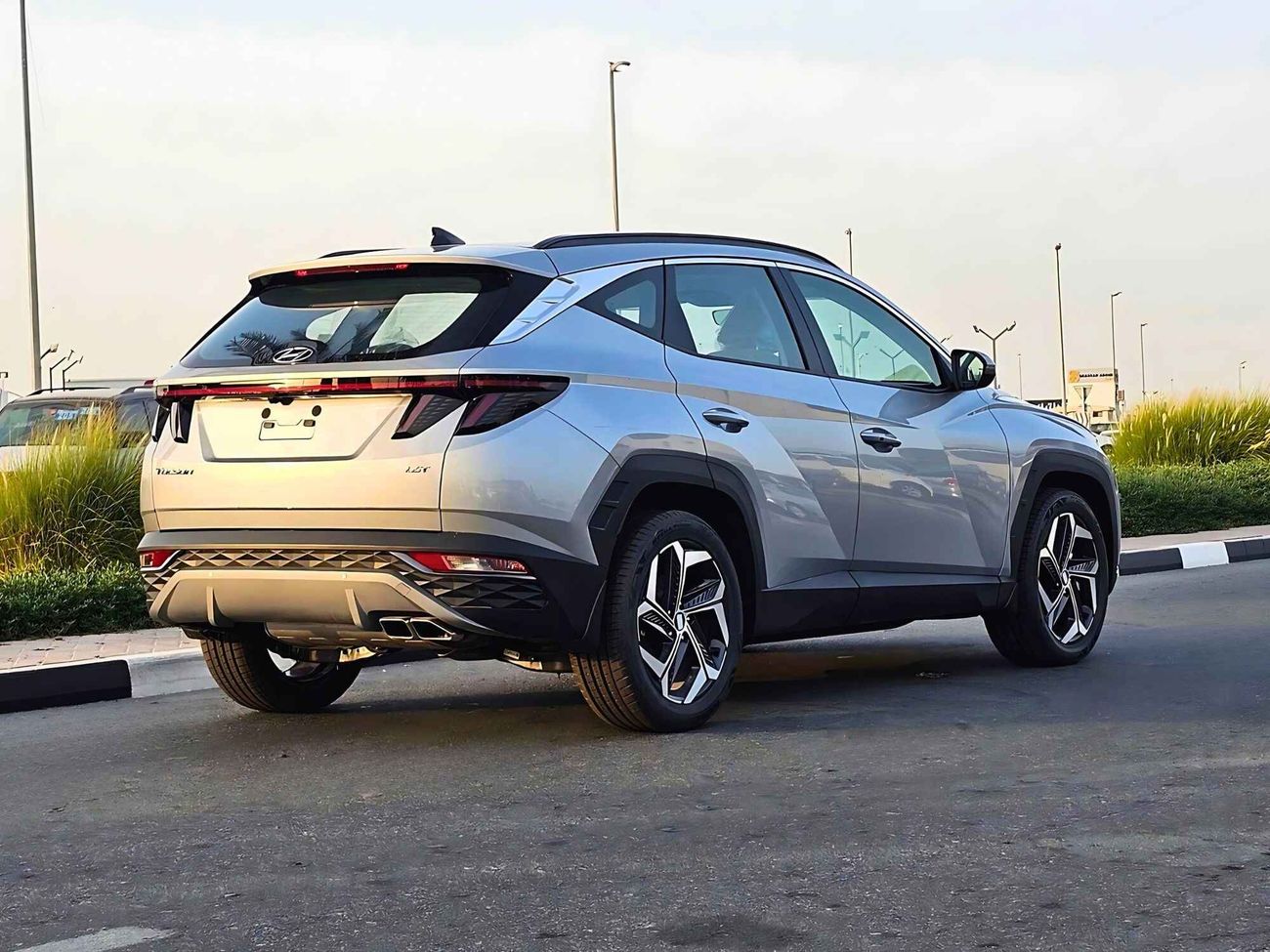 هيونداي توسون 1.6T V4 PETROL, DRIVER POWER SEATS WITH PANORAMIC ROOF /  FULL OPTION (CODE# 68027)