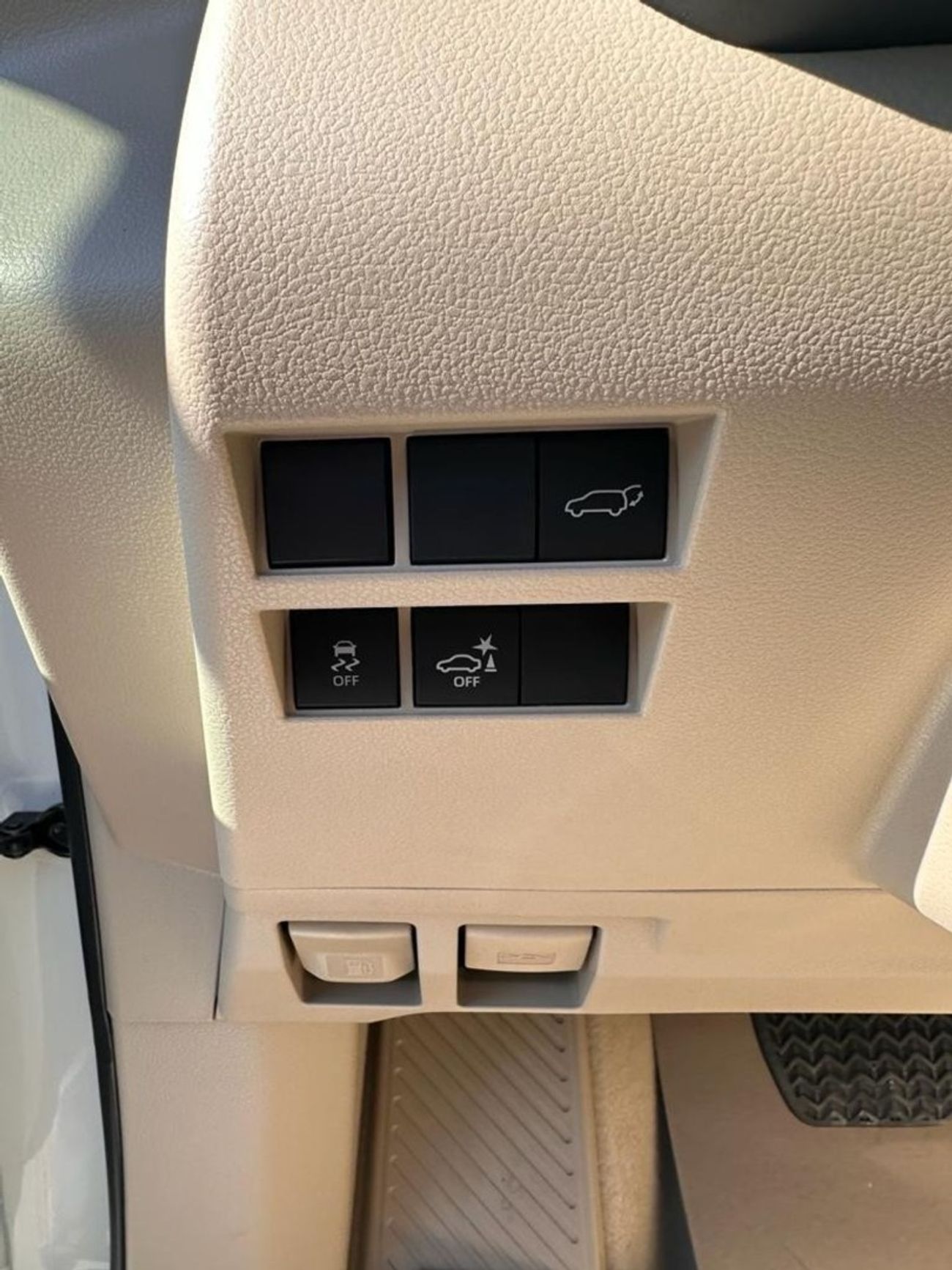 تويوتا لاند كروزر VXR 4.0L