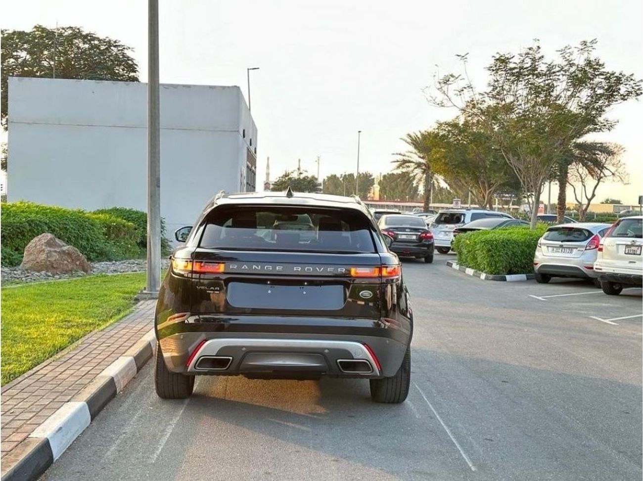 Land Rover Range Rover Velar P300 R-Dynamic