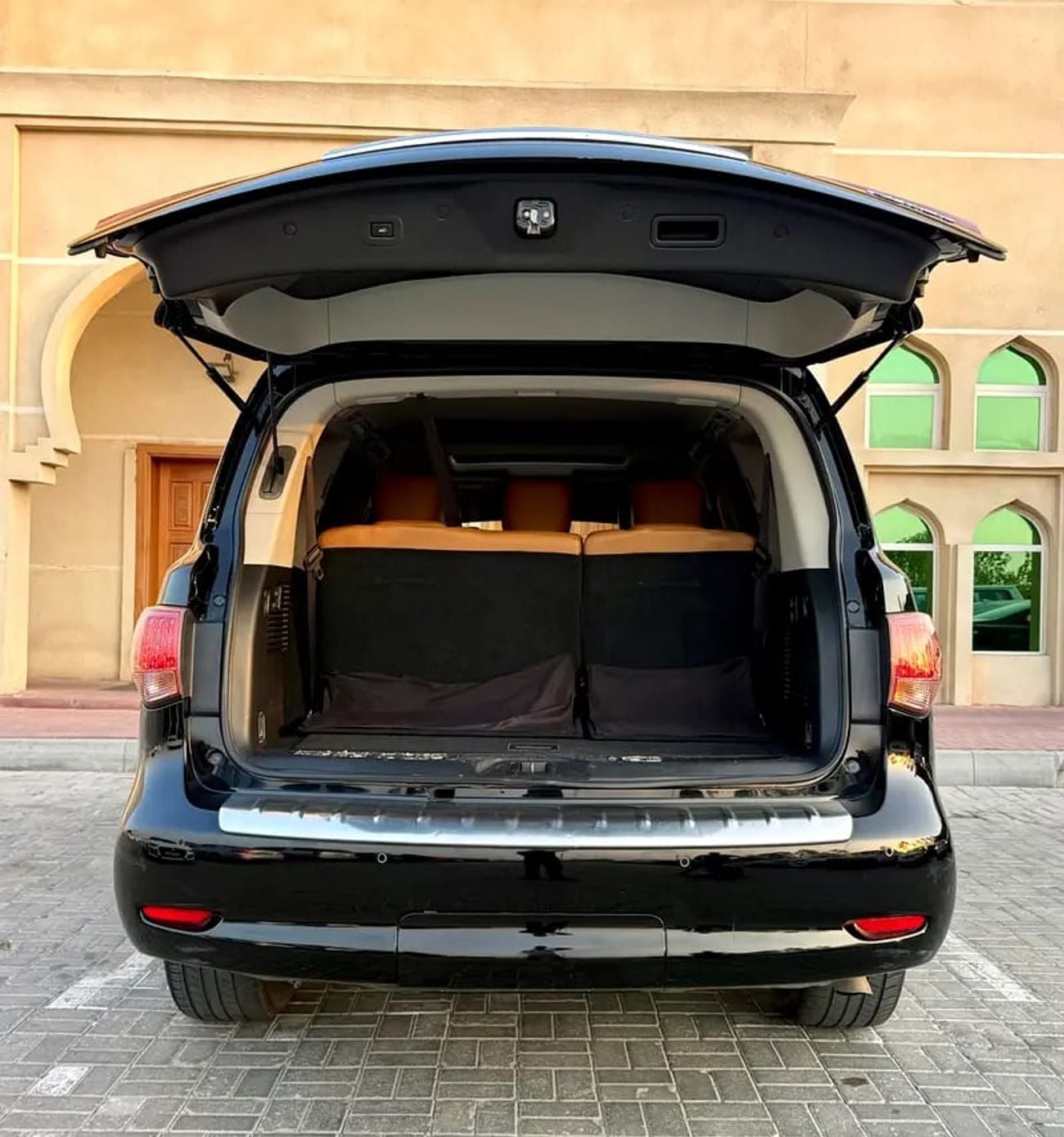 Infiniti QX80 EXCELLENCE إنفينيتي خليجي موديل فل اوبشن بحالة ممتازة