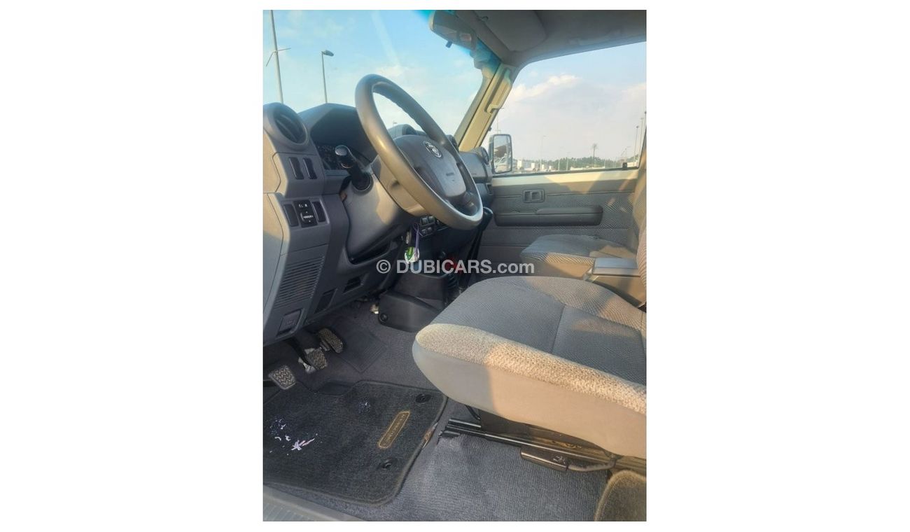 Toyota Land Cruiser 70 76 4.2L DIESEL 6 CYLINDER MANUAL TRANSMISSION