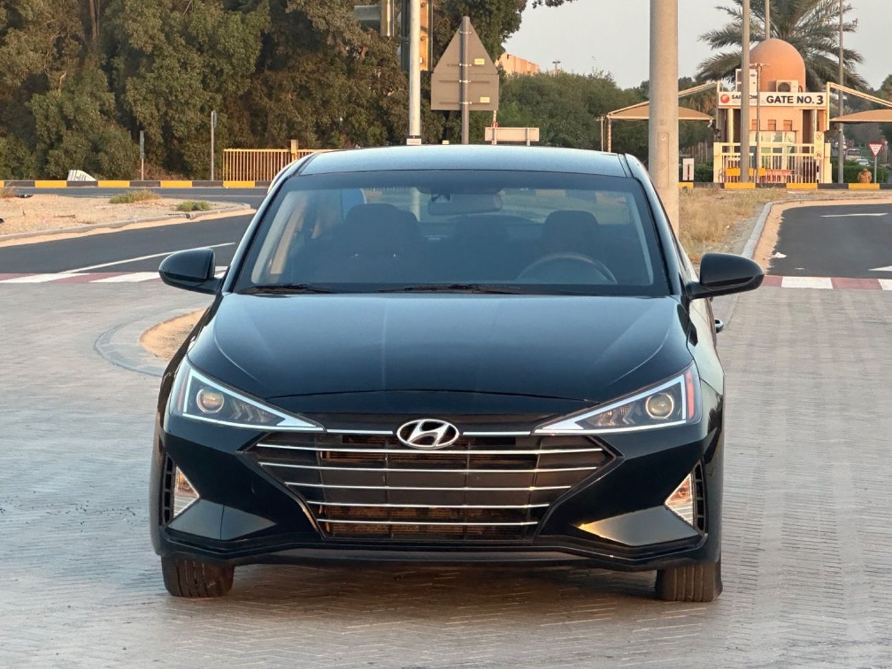 Hyundai Elantra GL 2.0L MODEL 2020 Car. PERFECT condition inside and outsidee