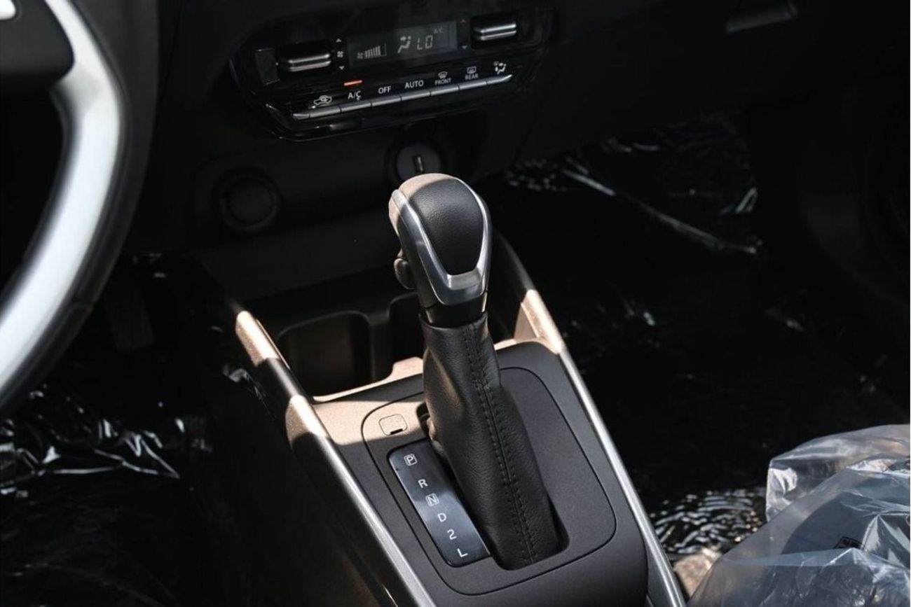 Suzuki Baleno Suzuki Baleno 1.5L Petrol, Hatchback, FWD, 5Doors, Color: Silver Model: 2025 (Export Price)